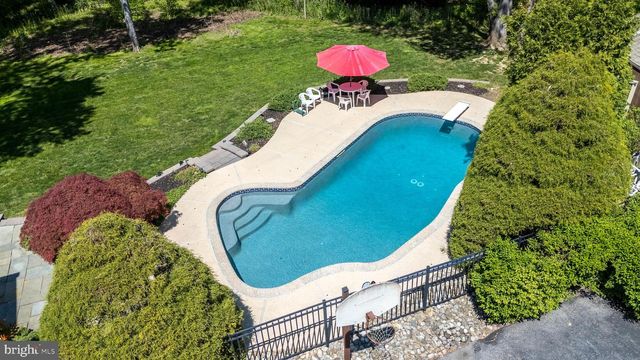 1 JOANNA DRIVE, Malvern, PA 19355