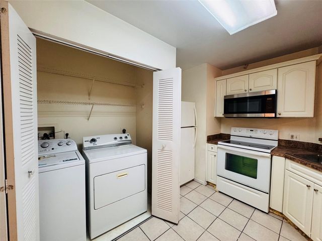 3417 NW 44th Street 205, Lauderdale Lakes, FL 33309