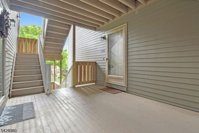 4815 Ravens Crest Dr, Plainsboro Twp., NJ 08536