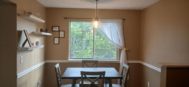 4 Highland Meadows Drive, 12, Highland Heights, KY 41076