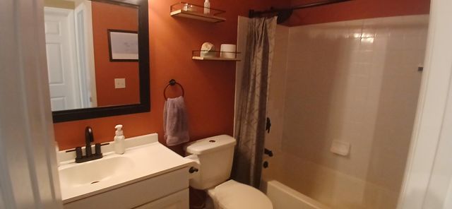 4 Highland Meadows Drive, 12, Highland Heights, KY 41076