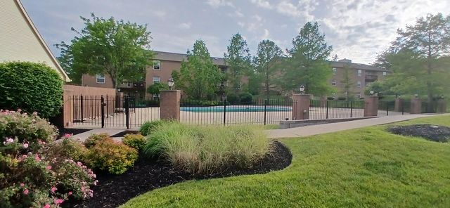 4 Highland Meadows Drive, 12, Highland Heights, KY 41076