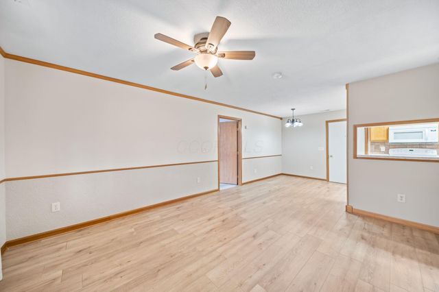 4296 Wincove Drive, Groveport, OH 43125