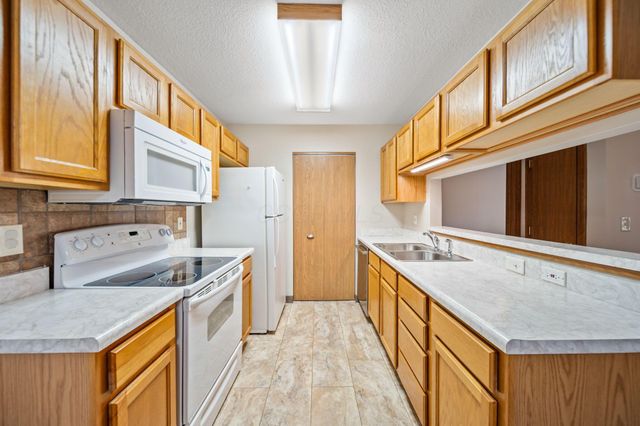 4296 Wincove Drive, Groveport, OH 43125