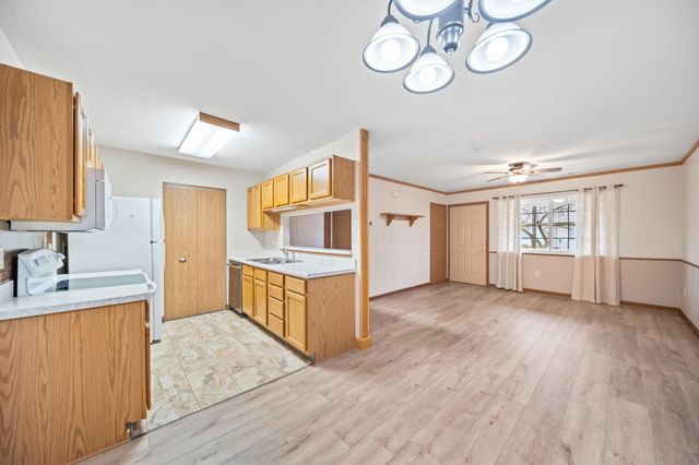 4296 Wincove Drive, Groveport, OH 43125