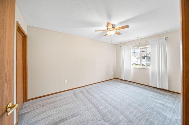 4296 Wincove Drive, Groveport, OH 43125