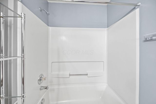 4296 Wincove Drive, Groveport, OH 43125