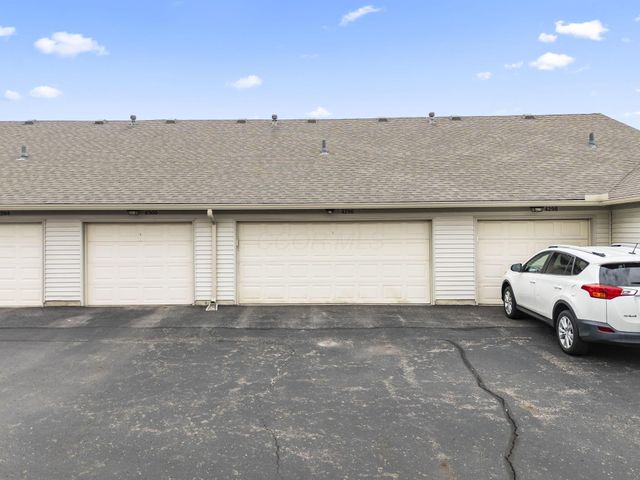 4296 Wincove Drive, Groveport, OH 43125