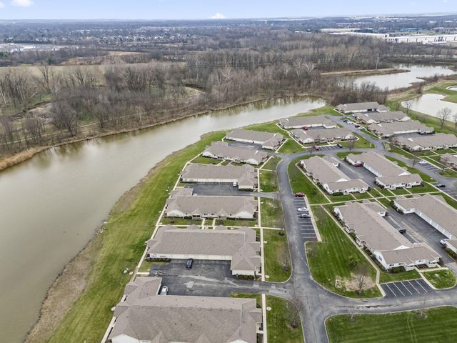 4296 Wincove Drive, Groveport, OH 43125