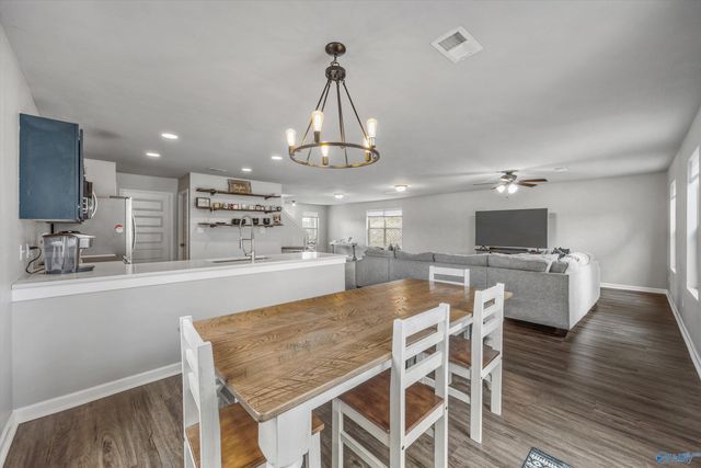 171 Sedgewick Drive, Owens Cross Roads, AL 35763