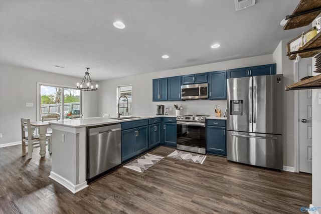 171 Sedgewick Drive, Owens Cross Roads, AL 35763