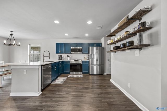 171 Sedgewick Drive, Owens Cross Roads, AL 35763