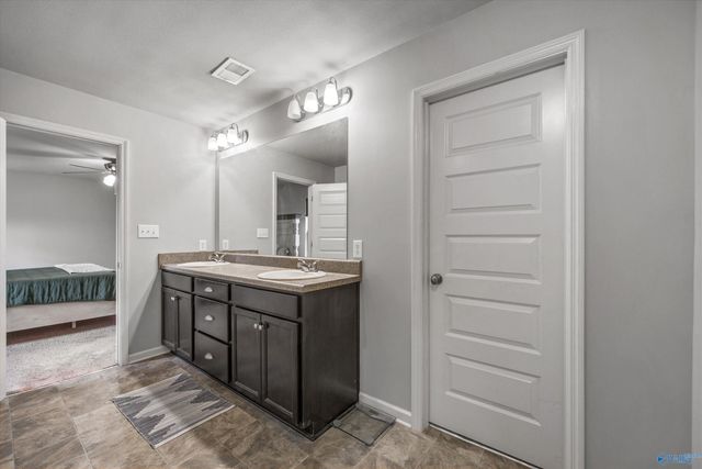 171 Sedgewick Drive, Owens Cross Roads, AL 35763