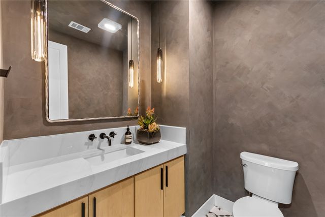 3337 Walchard Court, Dallas, TX 75229