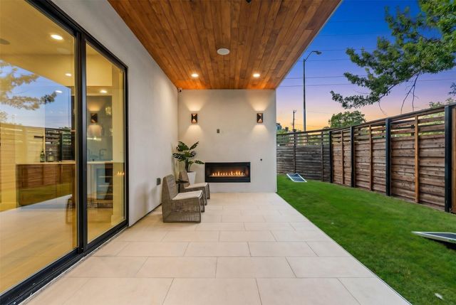 3337 Walchard Court, Dallas, TX 75229