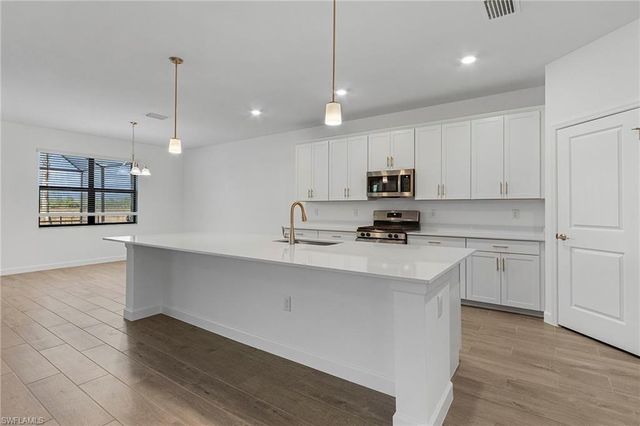 20945 Napa LOOP, Estero, FL 33928