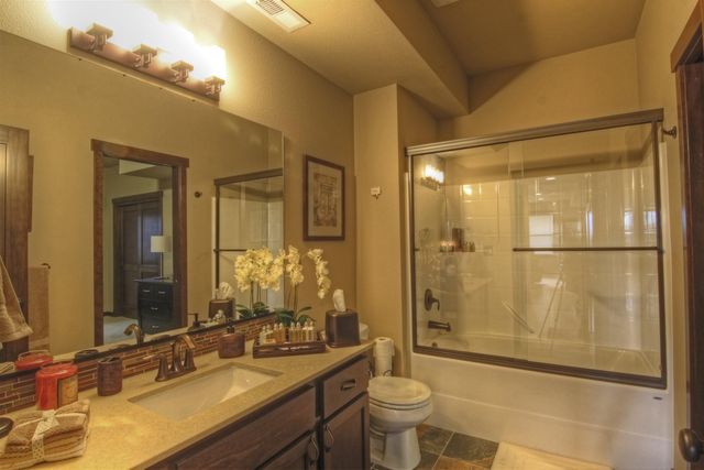 1002 W Osprey Heights Dr, Spokane, WA 99224