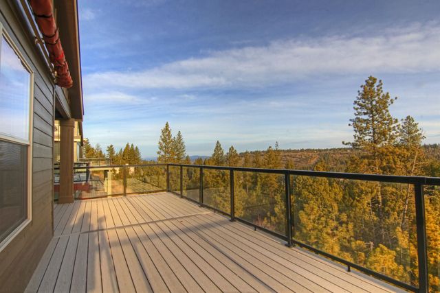 1002 W Osprey Heights Dr, Spokane, WA 99224