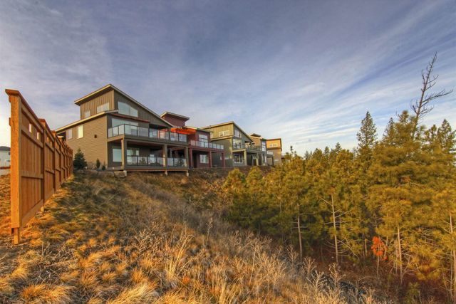 1002 W Osprey Heights Dr, Spokane, WA 99224