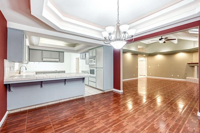 3410 Doubletree Way, Madera, CA 93637