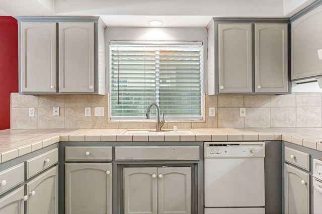 3410 Doubletree Way, Madera, CA 93637