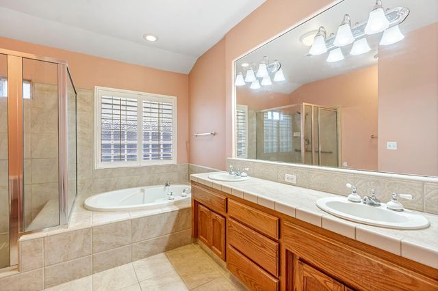 3410 Doubletree Way, Madera, CA 93637