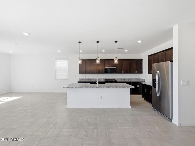 17752 W ILLINI Street, Goodyear, AZ 85338