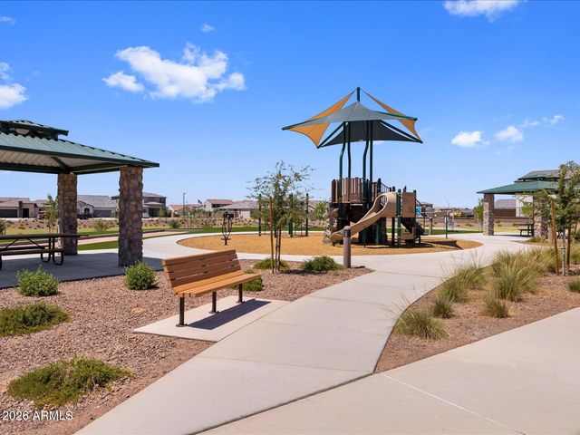 17752 W ILLINI Street, Goodyear, AZ 85338