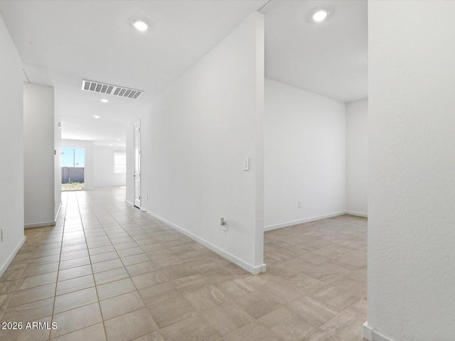 17752 W ILLINI Street, Goodyear, AZ 85338
