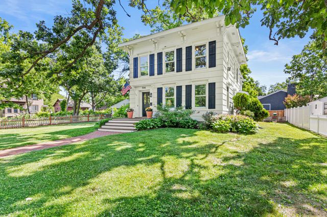 706 6th Street, Hudson, WI 54016