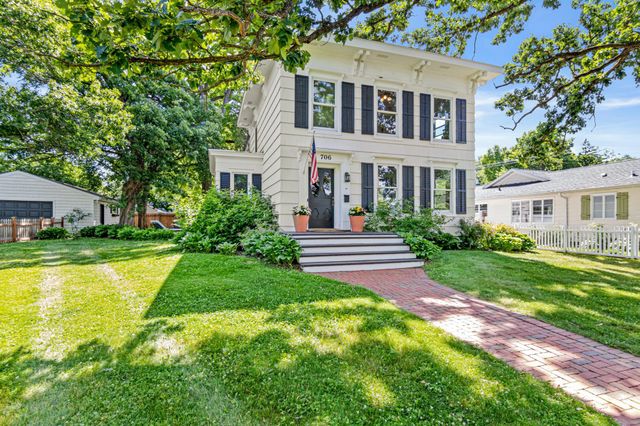 706 6th Street, Hudson, WI 54016