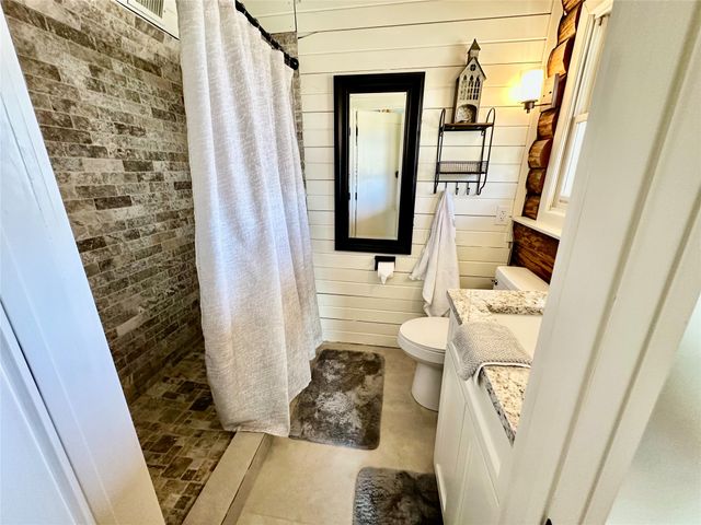 104 Advance Road, Weatherford, TX 76088