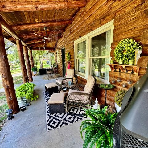 104 Advance Road, Weatherford, TX 76088