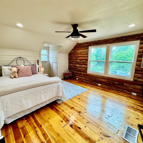 104 Advance Road, Weatherford, TX 76088