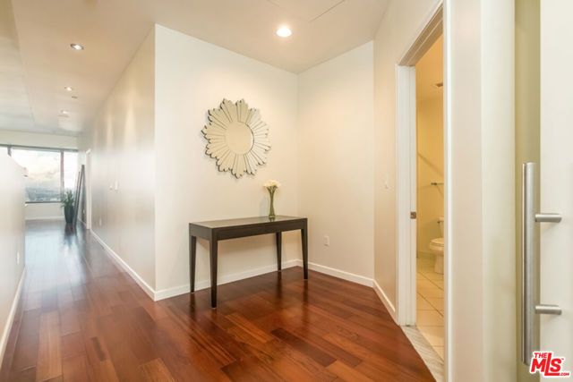 1100 Wilshire Boulevard 3504, Los Angeles, CA 90017