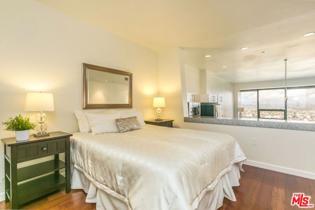 1100 Wilshire Boulevard 3504, Los Angeles, CA 90017
