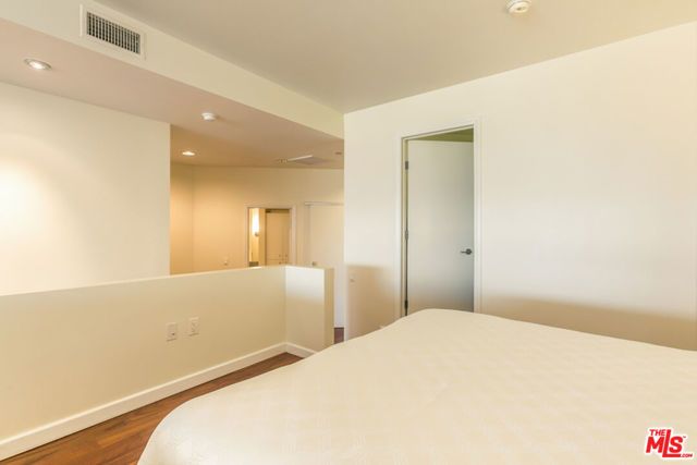 1100 Wilshire Boulevard 3504, Los Angeles, CA 90017