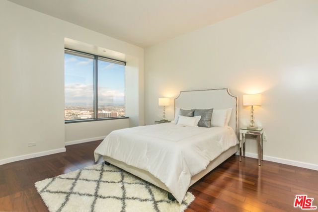 1100 Wilshire Boulevard 3504, Los Angeles, CA 90017