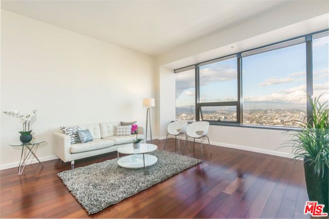 1100 Wilshire Boulevard 3504, Los Angeles, CA 90017