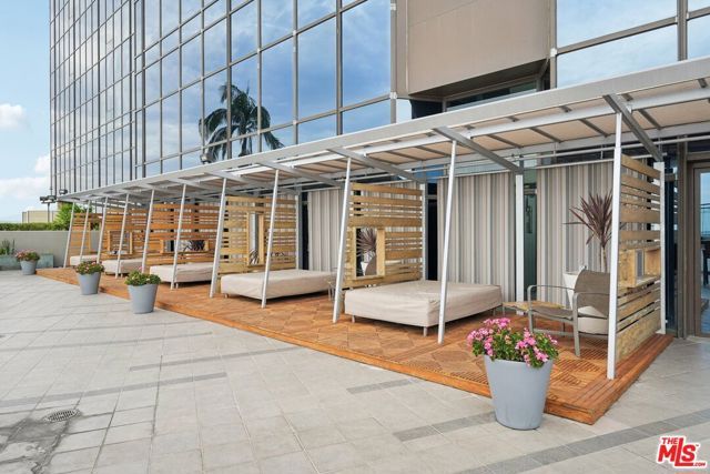 1100 Wilshire Boulevard 3504, Los Angeles, CA 90017