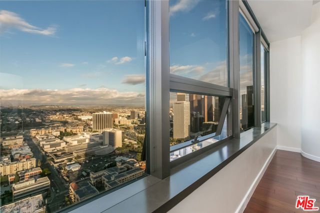 1100 Wilshire Boulevard 3504, Los Angeles, CA 90017