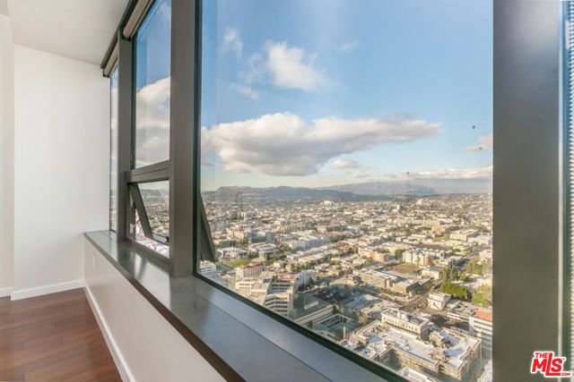 1100 Wilshire Boulevard 3504, Los Angeles, CA 90017