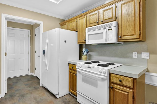809 Willowcreek, Jacksonville, TX 75766