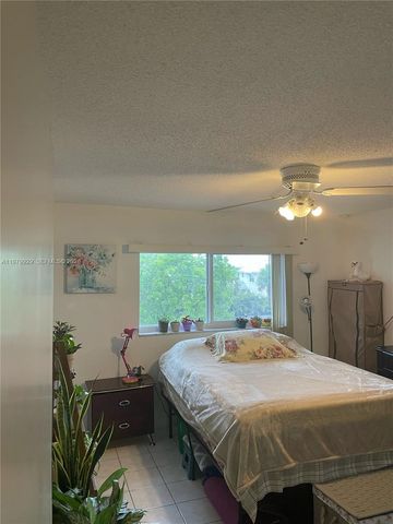 5300 Washington Street J312, Hollywood, FL 33021