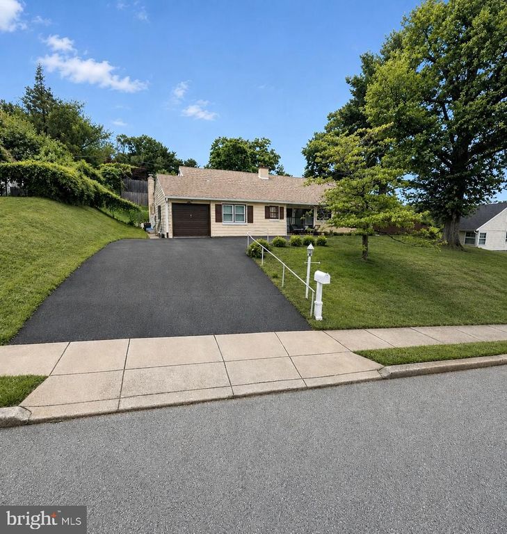 8814 TYSON RD, Wyndmoor, PA 19038