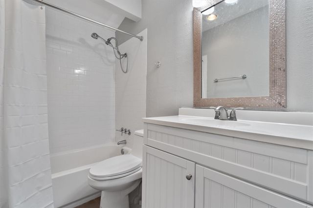 3415 Menchaca Road 113, Austin, TX 78704