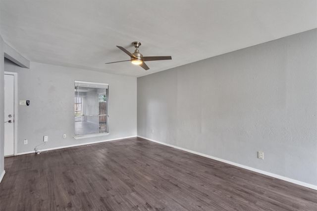 3415 Menchaca Road 113, Austin, TX 78704