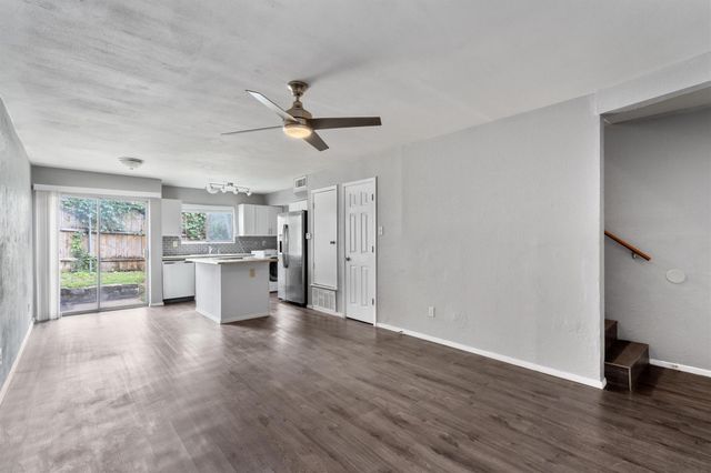 3415 Menchaca Road 113, Austin, TX 78704