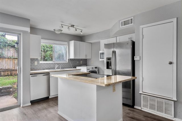 3415 Menchaca Road 113, Austin, TX 78704