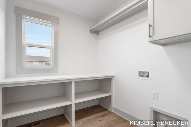 6306 Roman Road, Allendale Twp, MI 49401